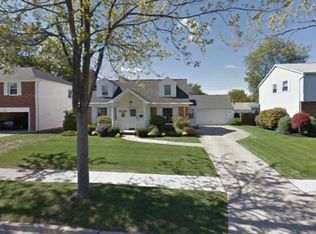 136 Bathurst Dr, Tonawanda, NY 14150