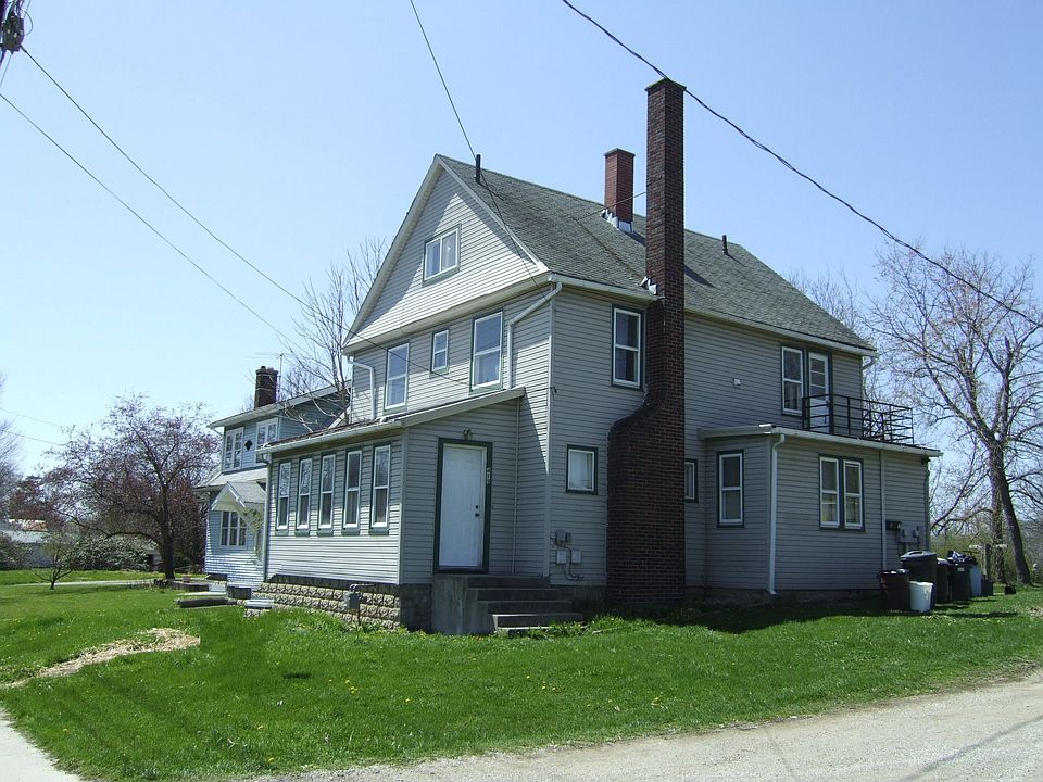 1st image of 419 Medina St