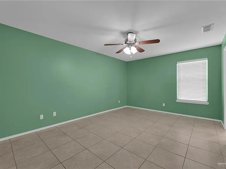 3619 Prestwick St — Photo 12