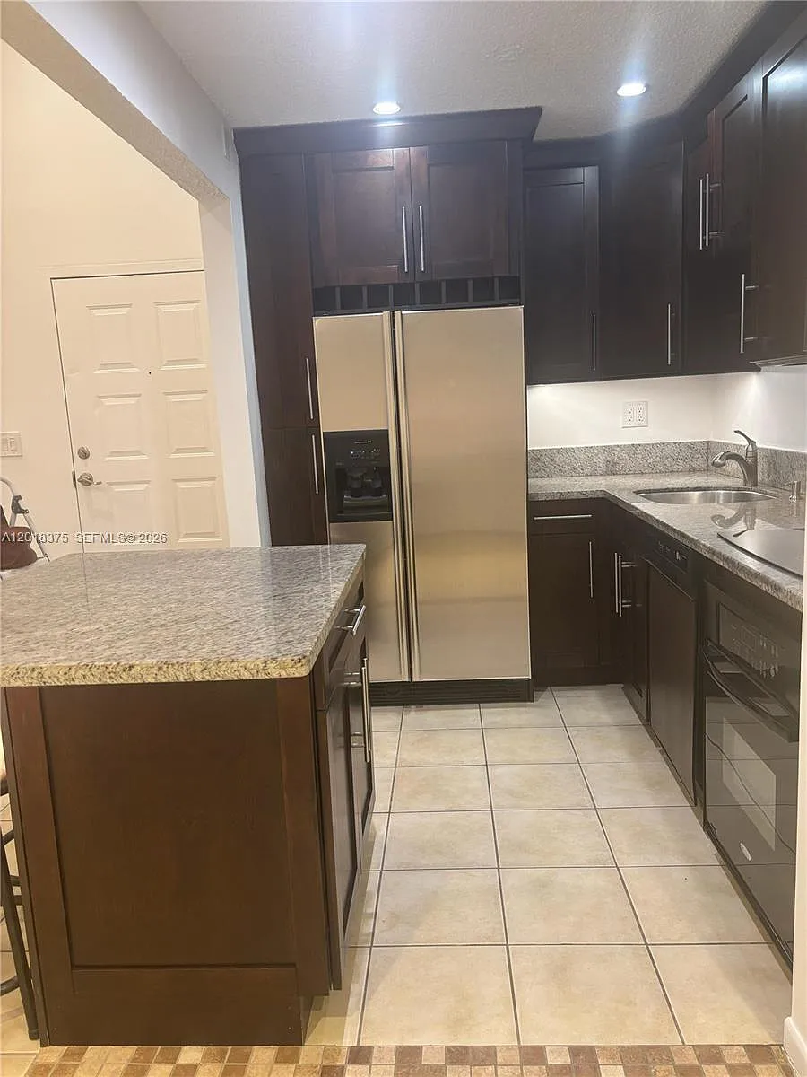 Building Photo - 7160 NW 179th St #302