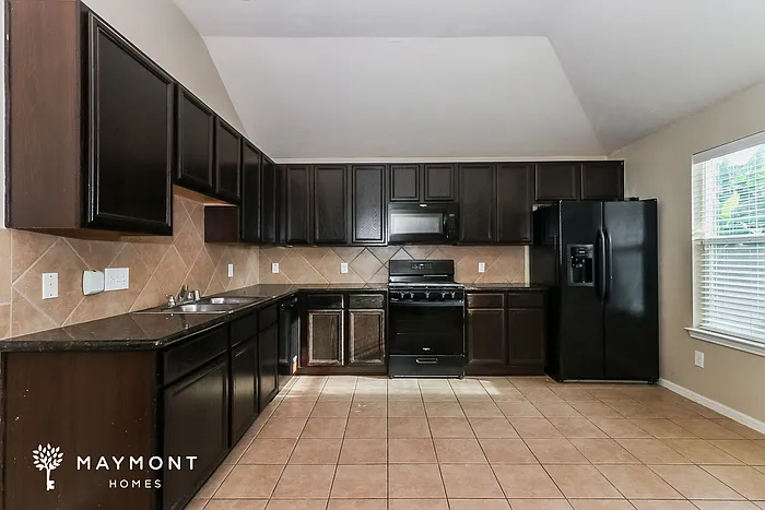 1015 Bahia Vista Dr — Photo 6