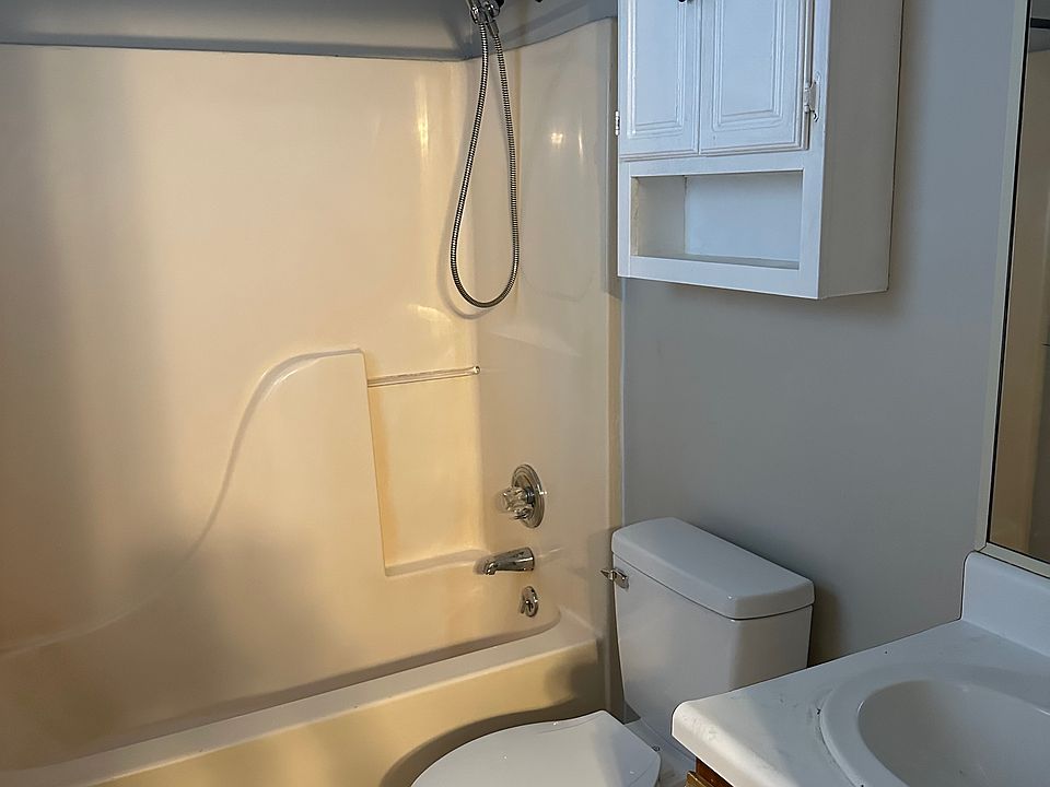 1st image of 3305 Midland Ct