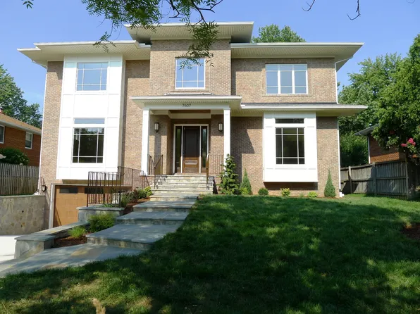 7607 Newmarket Dr, Bethesda, MD 20817