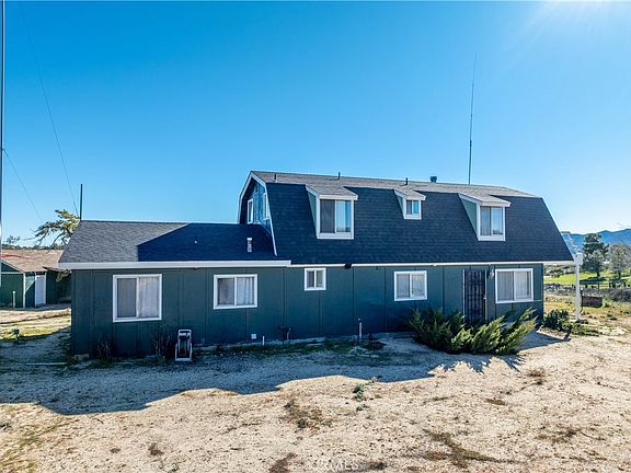 2nd image of 60645 Lupin Ln