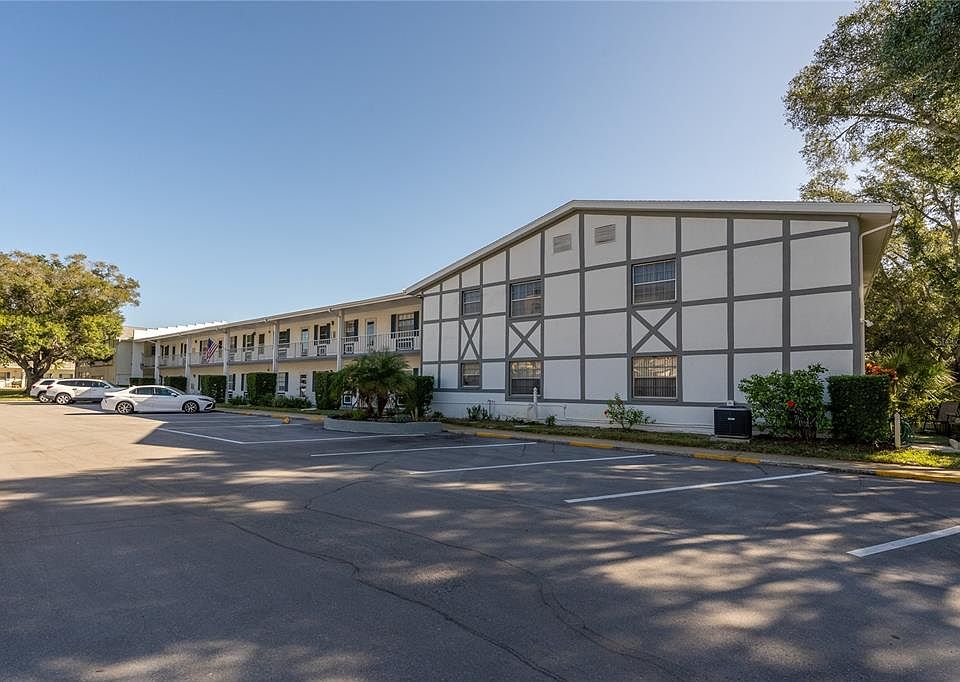 1st image of 600 Glennes Ln APT 203