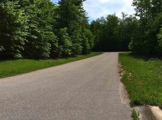 11454 Berry Creek Valley Rd, Petoskey, MI 49770