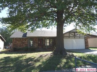 1013 W Oakridge St, Broken Arrow, OK 74012