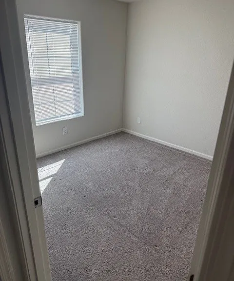 2413 Village Dr — Photo 12