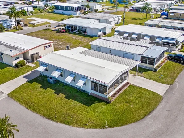 5634 Captain John Smith Loop, North Fort Myers, FL 33917