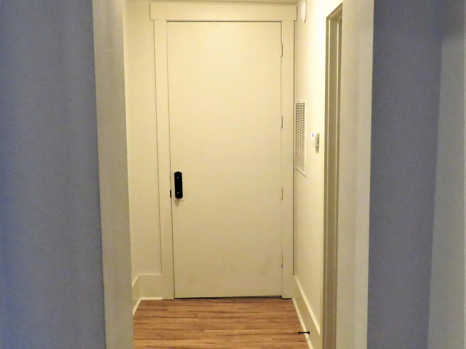 1 bed, 925 sqft, $1,295 — Photo 3
