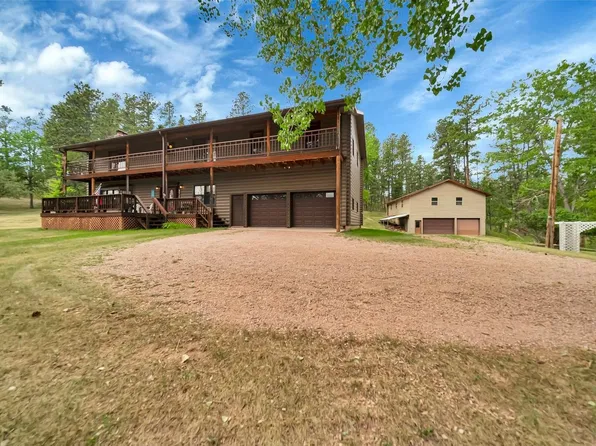 8205 Red Deer Rd, Rapid City, SD 57702