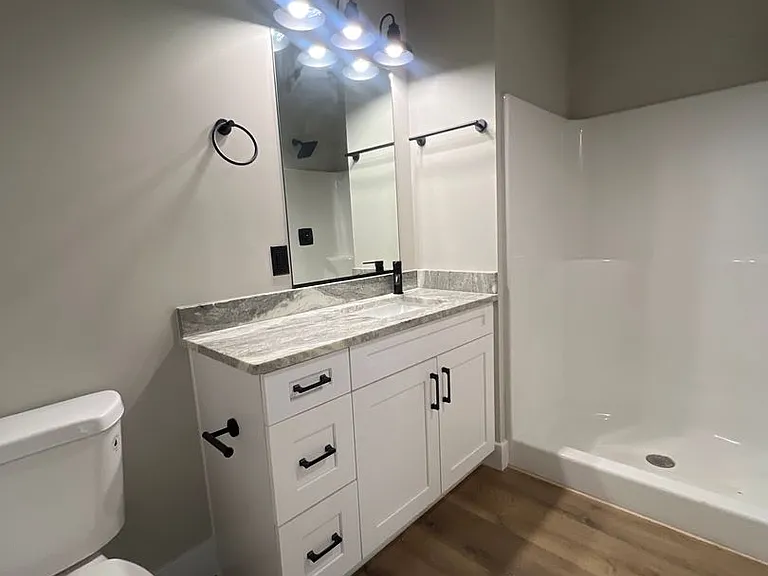 119 E Princess Anne Rd — Photo 165