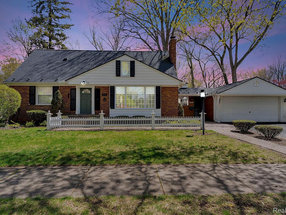 1st image of 15138 Woodworth