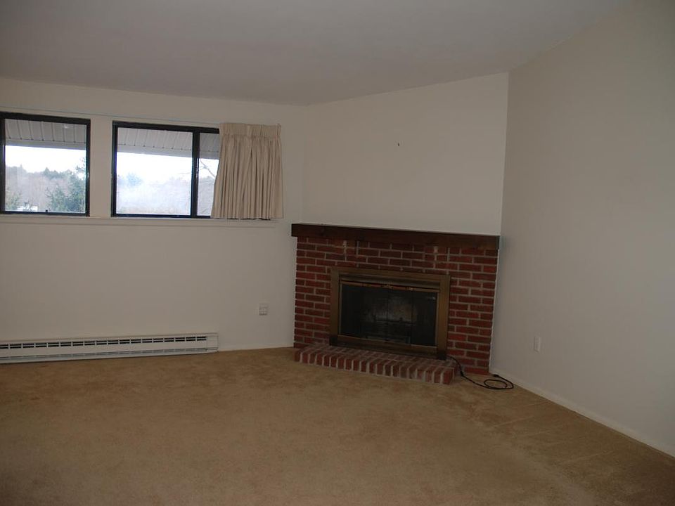 Living room with fireplace