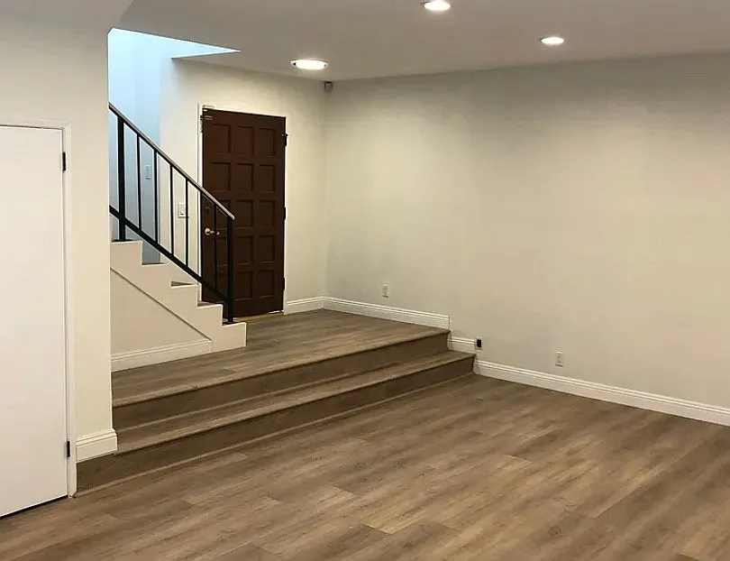 3 bed, 2.5 bath, 1610 sqft, $4,900 — Photo 4