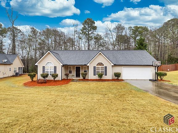 3rd image of 580 Windermere Drive