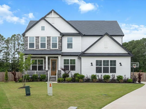 2013 Big Panther Dr, Willow Spring, NC 27592