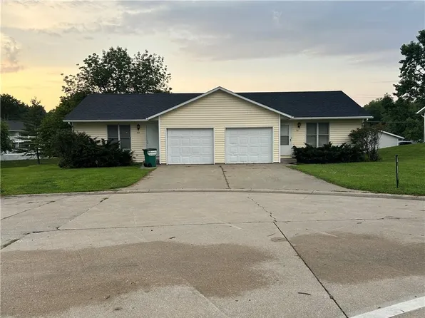 701/703 W Torrance St, Maryville, MO 64468