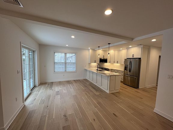 Kitchen & Dining Room