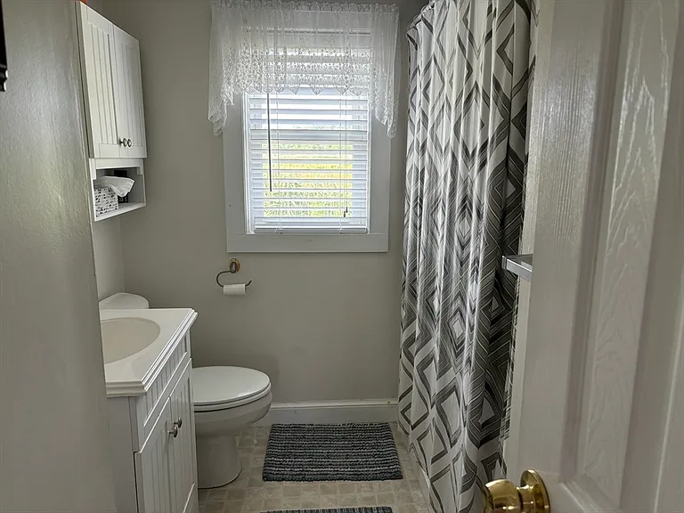 76 Bayberry Rd — Photo 11