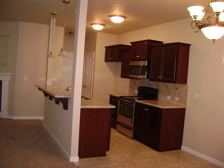 7511 Kodiak Ave NE — Photo 2