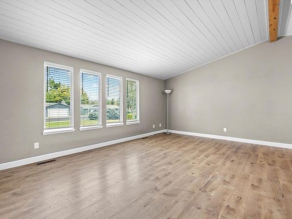 3rd image of 299 Tieton St