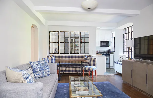 Rented by Compass | media 8