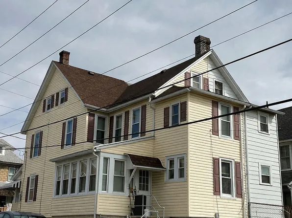 1566 Washington Ave, Northampton, PA 18067