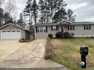 105 Donald Cir, Glencoe, AL 35905