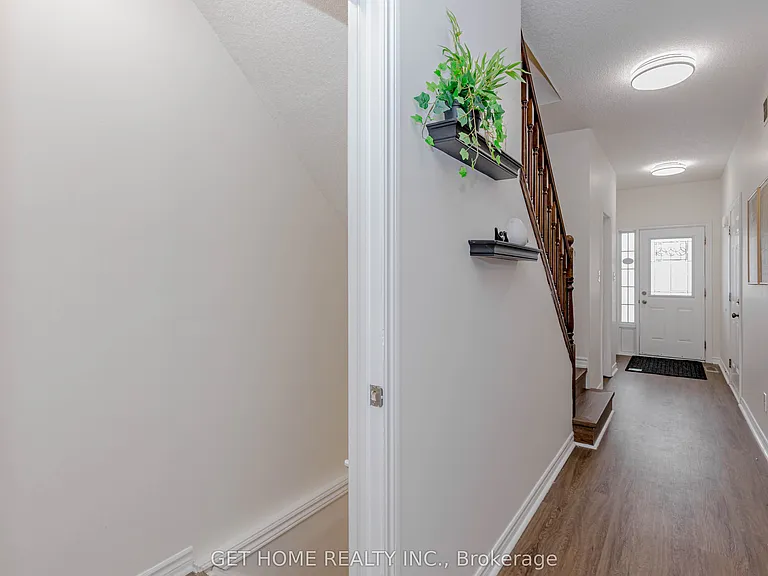 1243 Old Zeller Dr — Photo 37