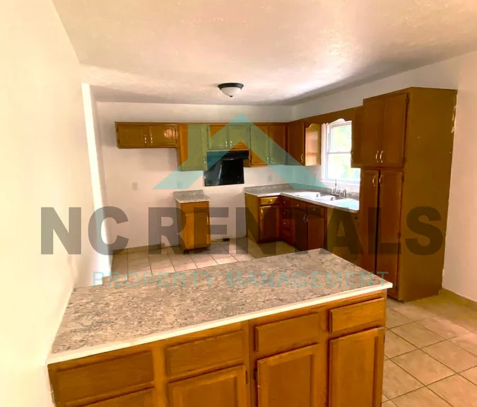 730 Motor Rd — Photo 11