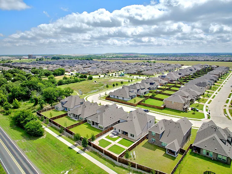 2109 Hibiscus Ln — Photo 37