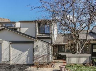 2498 Smith St, Rolling Meadows, IL 60008