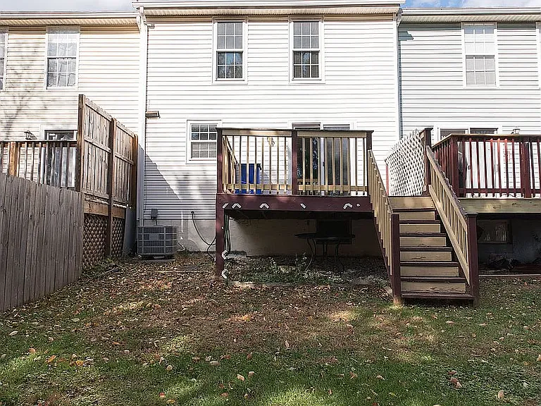 202 Lily Ct — Photo 16