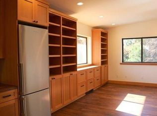 541 SW Maplecrest Ct #1, Portland, OR 97219