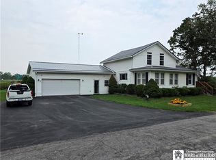10745 S Roberts Rd, Dunkirk, NY 14048