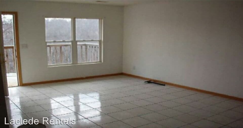 2nd image of 48 Suzanne Dr APT 7
