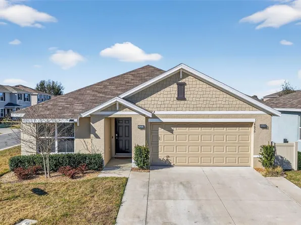 4656 Crossroads Ln, Wildwood, FL 34785