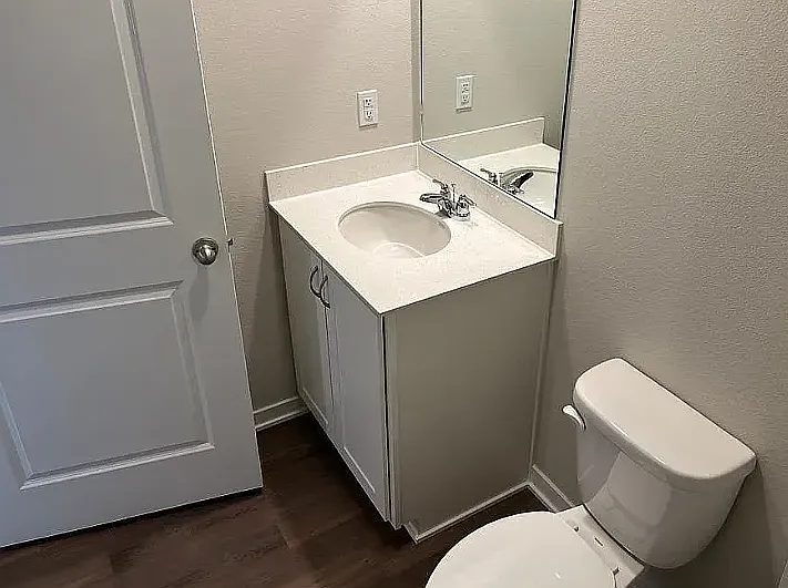 3 bed, 2.5 bath, 1711 sqft, $1,845 — Photo 4
