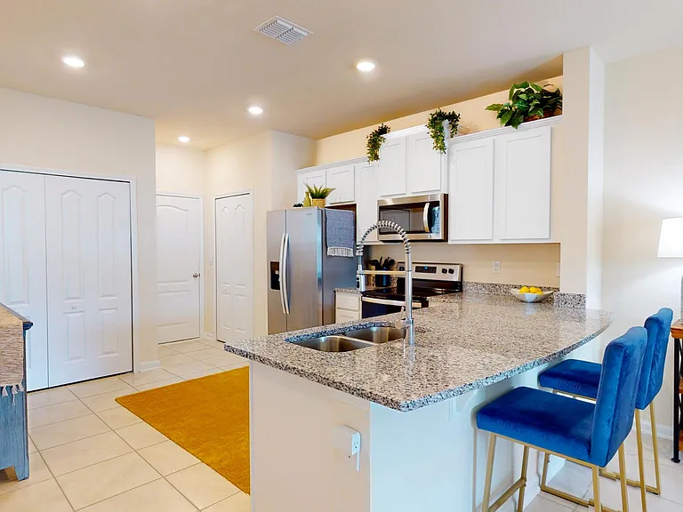 66 Pomona Way — Photo 7