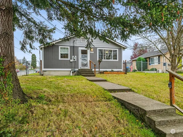 5201 S Sheridan Avenue, Tacoma, WA 98408