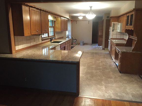 5th image of 8737 Greeley Dr