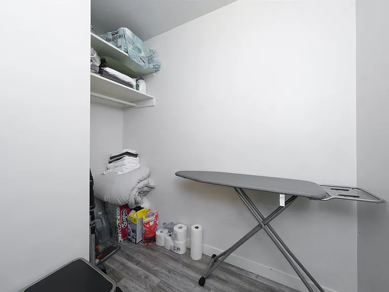 1540 Haro St #101 — Photo 16