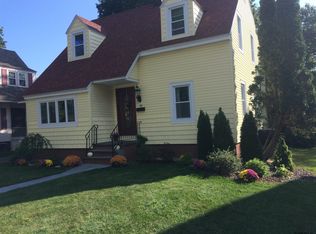 10 McGibbon Ave, Amsterdam, NY 12010