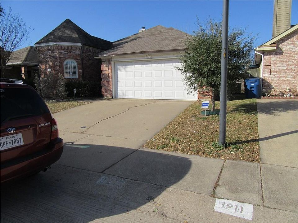 1st image of 3215 Plumstead Dr