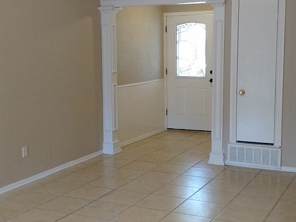 5th image of 7916 Harwood Rd