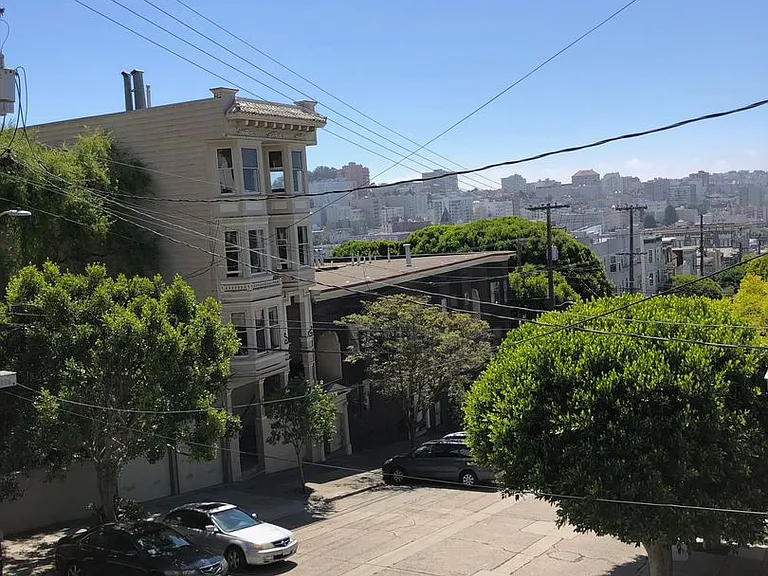 1142 Green Street 1 Sharp Pl — Photo 2