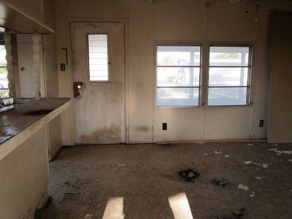 4th image of 111 Rhine Dr