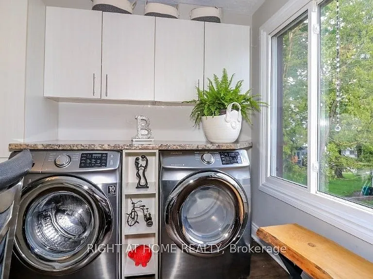 43 Olive Cres #201 — Photo 32