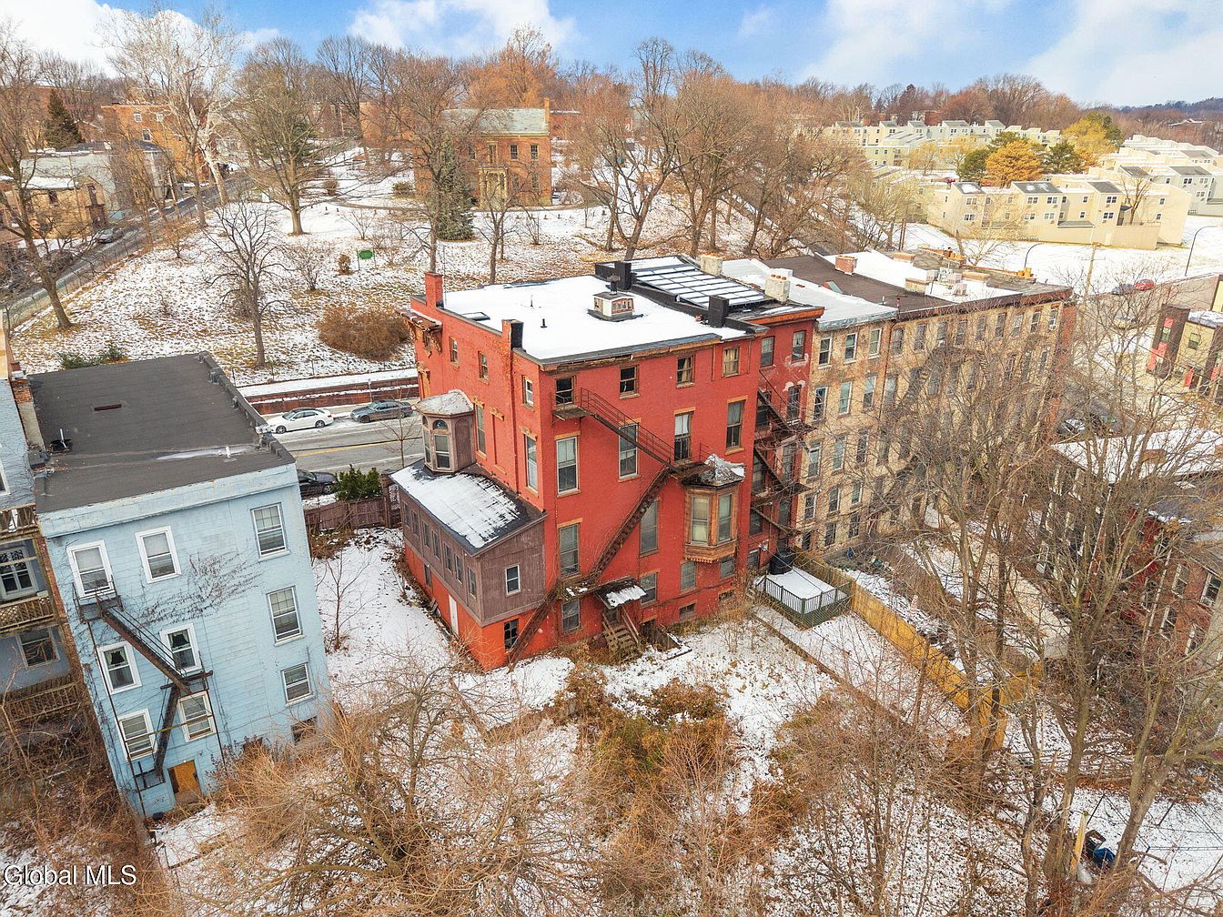 76th image of 93 Ten Broeck Street